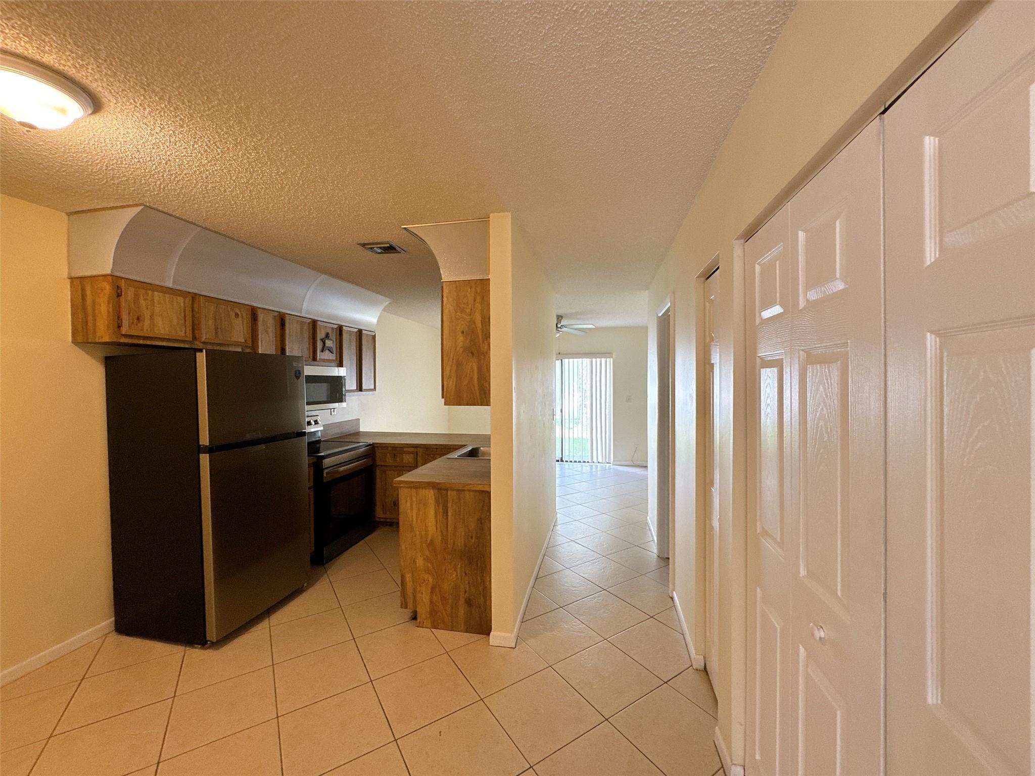 Maplewood townhome - Residential Lease