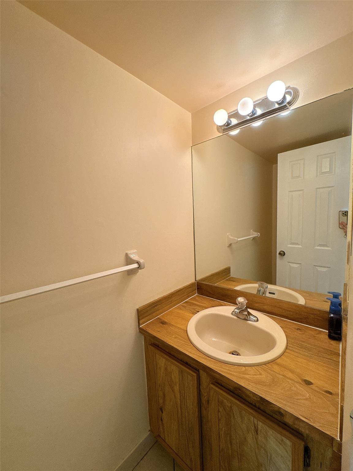 Maplewood townhome - Residential Lease