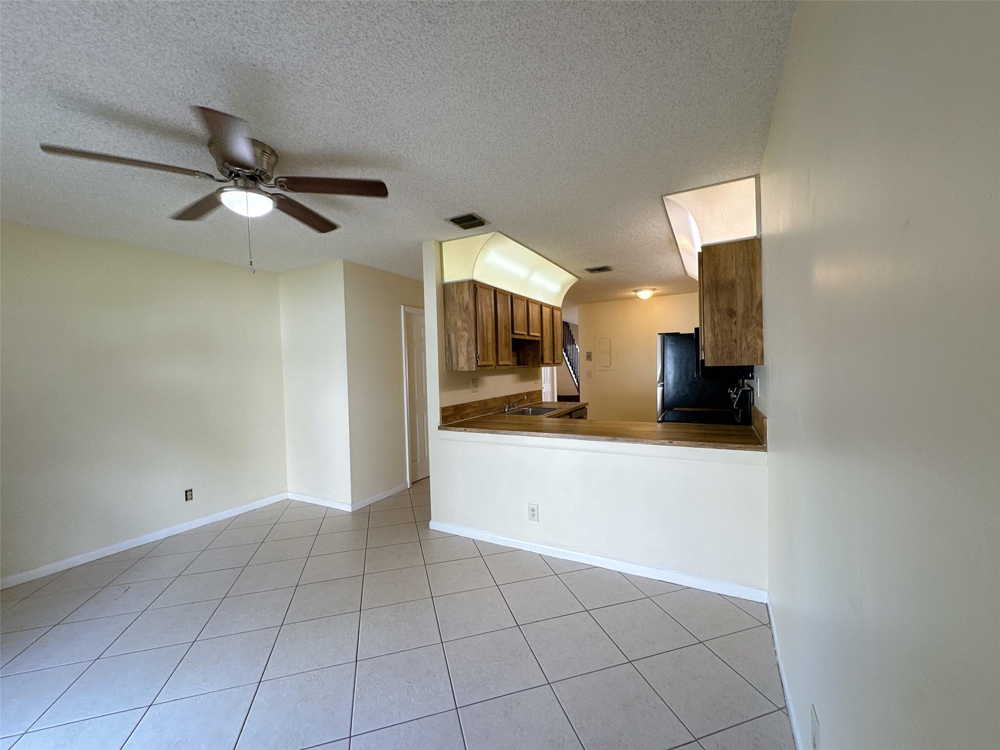 Maplewood townhome - Residential Lease