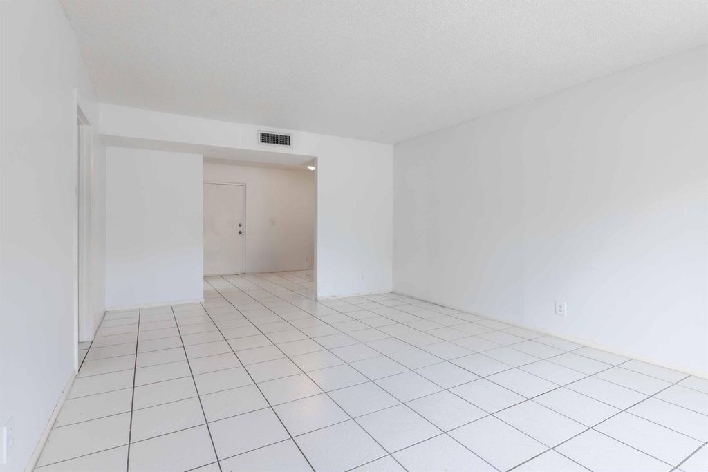 Photo of 490 NW 20th Street #1050, Boca Raton, FL 33431 (MLS # R11104926)