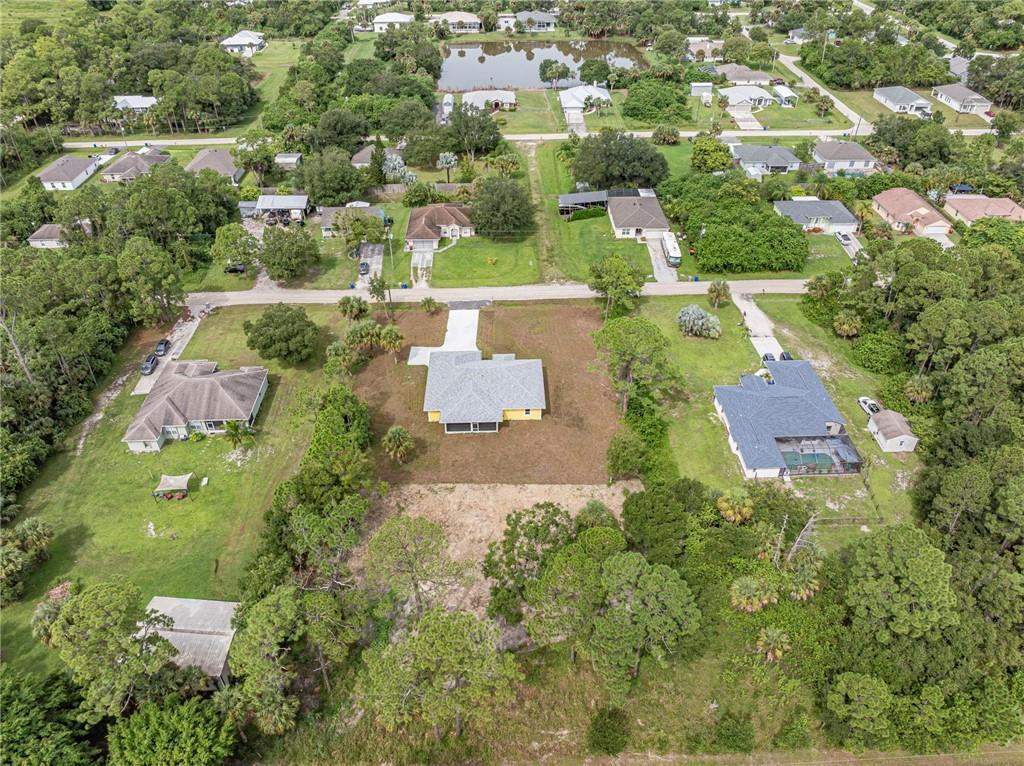 VERO LAKE ESTATES - Residential