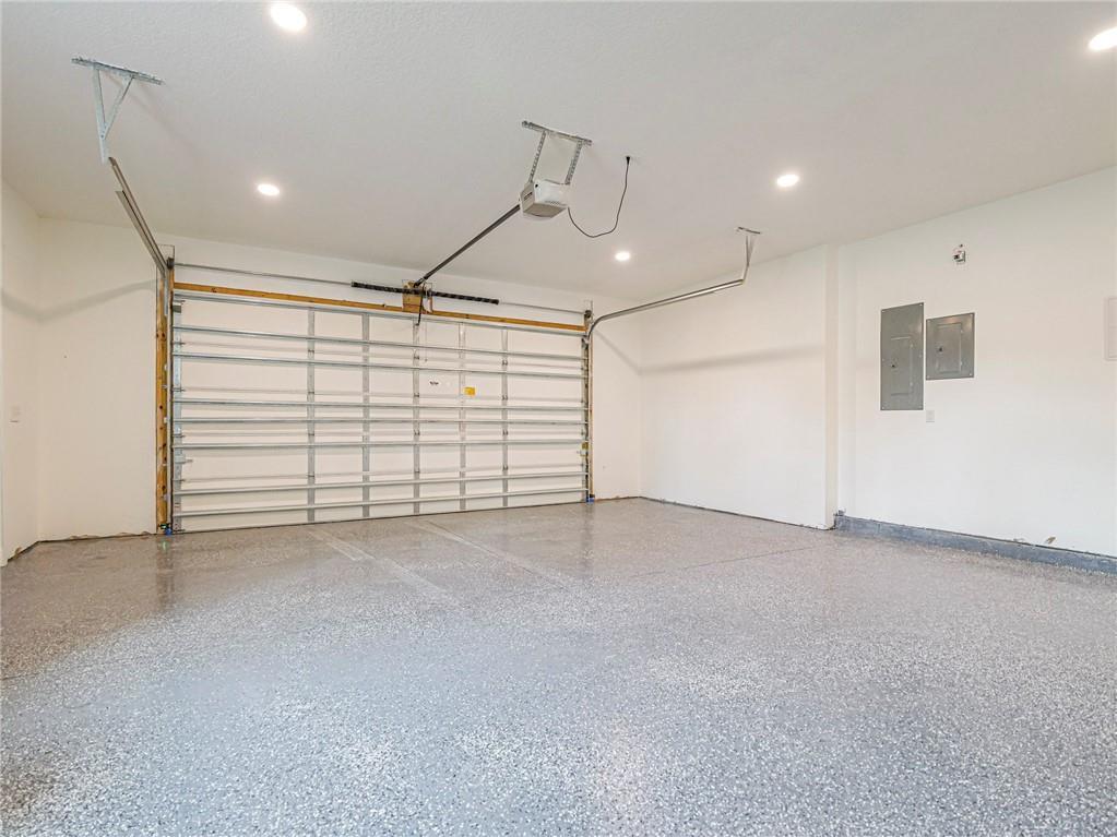 VERO LAKE ESTATES - Residential