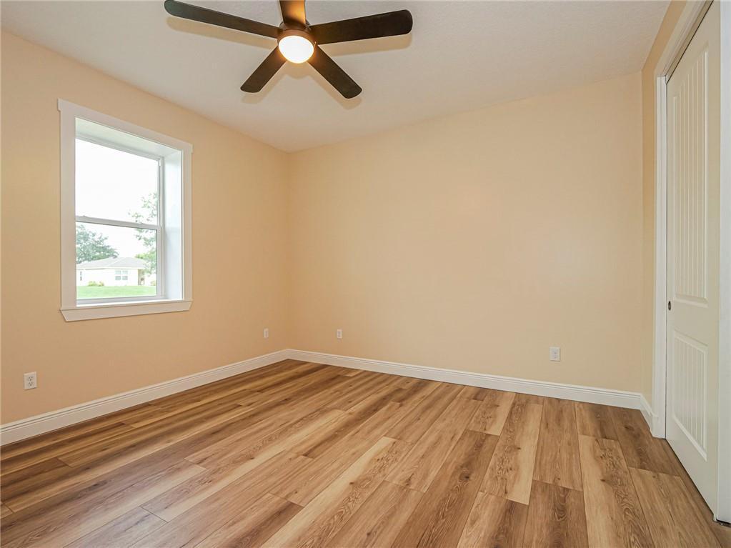 VERO LAKE ESTATES - Residential