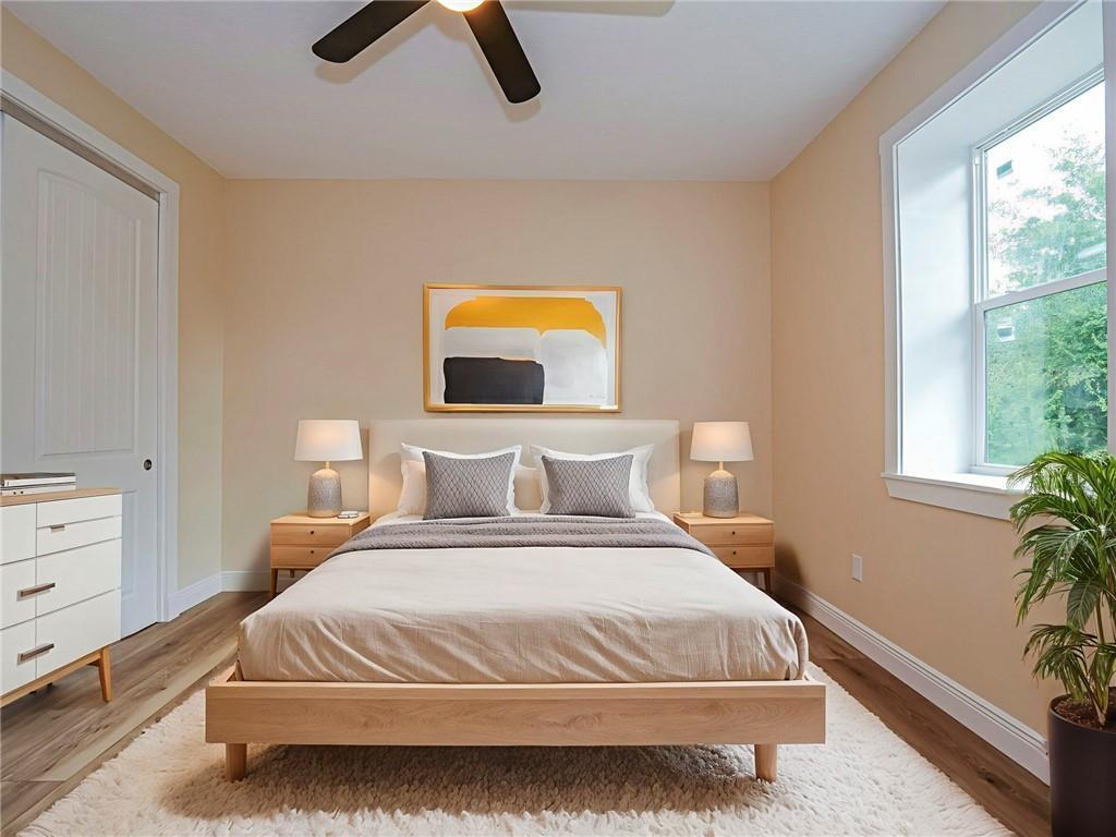 VERO LAKE ESTATES - Residential