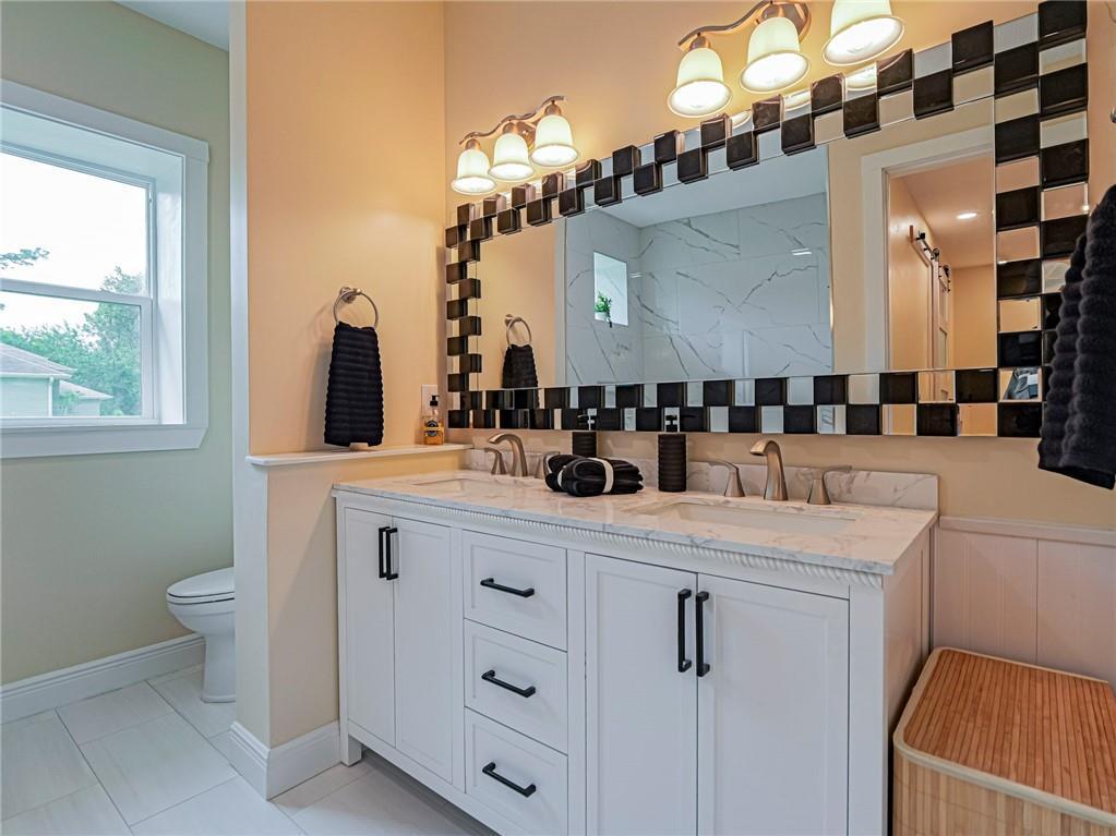 VERO LAKE ESTATES - Residential