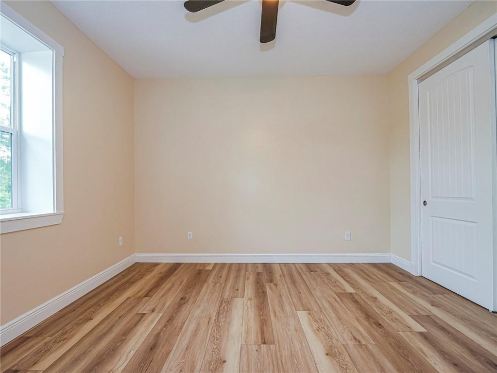 VERO LAKE ESTATES - Residential