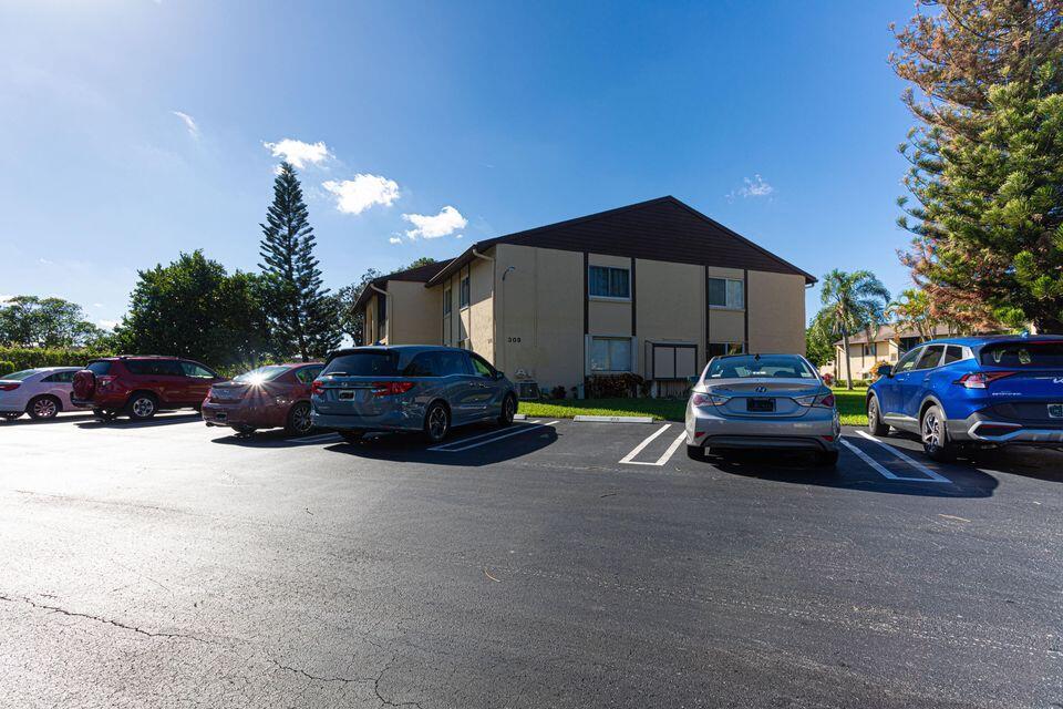 PINE RIDGE III CONDO - Residential