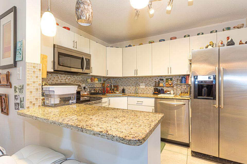 PINE RIDGE III CONDO - Residential