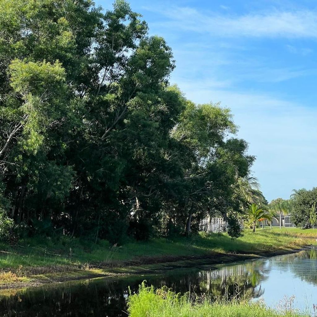 Photo of 2408 SE Charleston Drive, Port Saint Lucie, FL 34952 (MLS # R11025064)