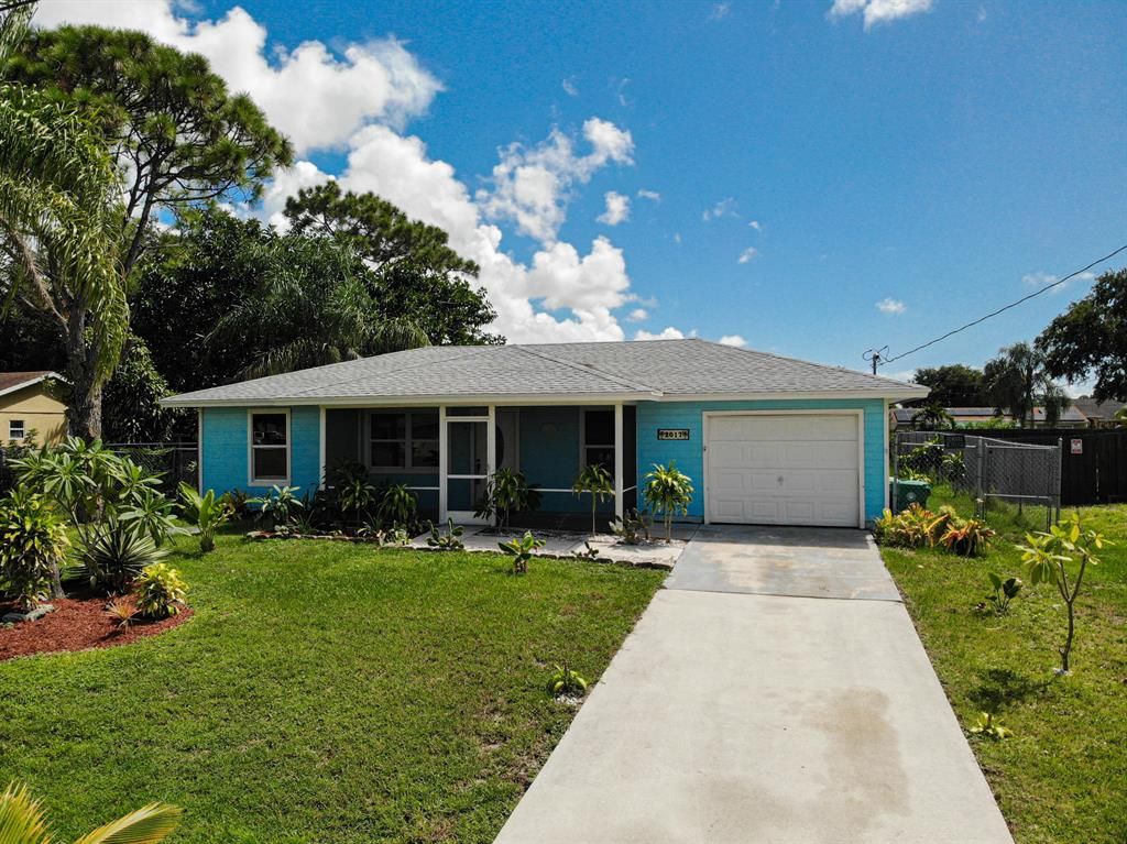 Photo of 2017 SW Susset Lane, Port Saint Lucie, FL 34953 (MLS # R10738323)