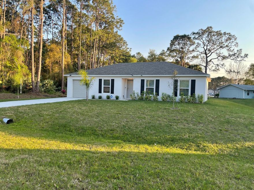Newly build house with 3 bedrooms and 2 baths ready for occupancy. Currently used as a vacation rental, furnitures can be included at a different rate. Owner willing to rent the property on a monthly basis or annually.