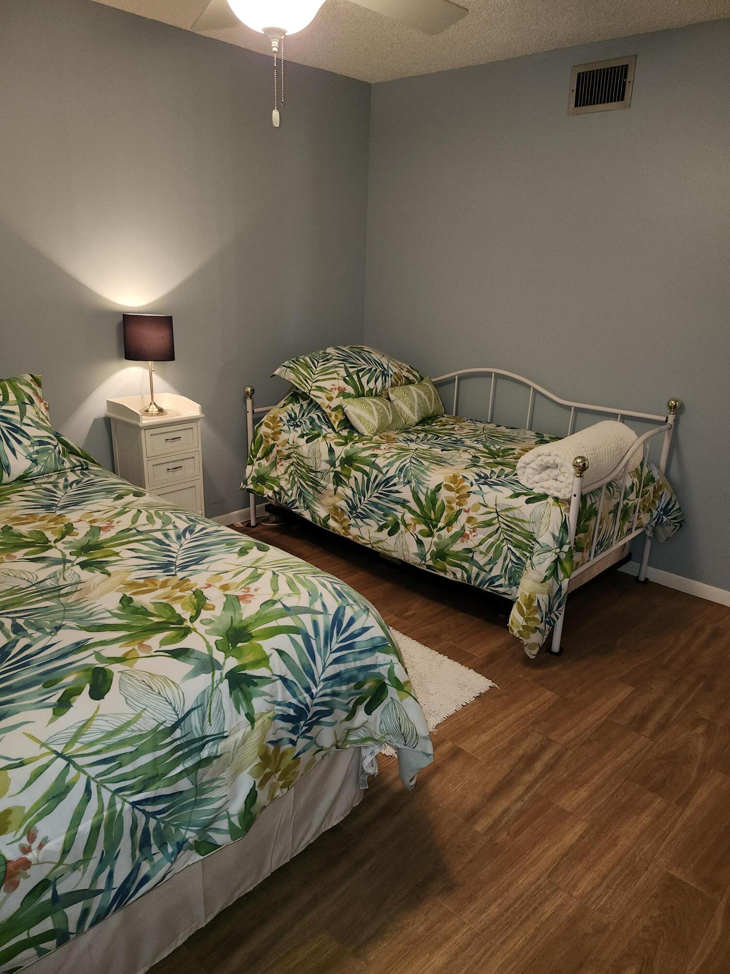 PINE POINT VILLAS CONDO - Residential Lease