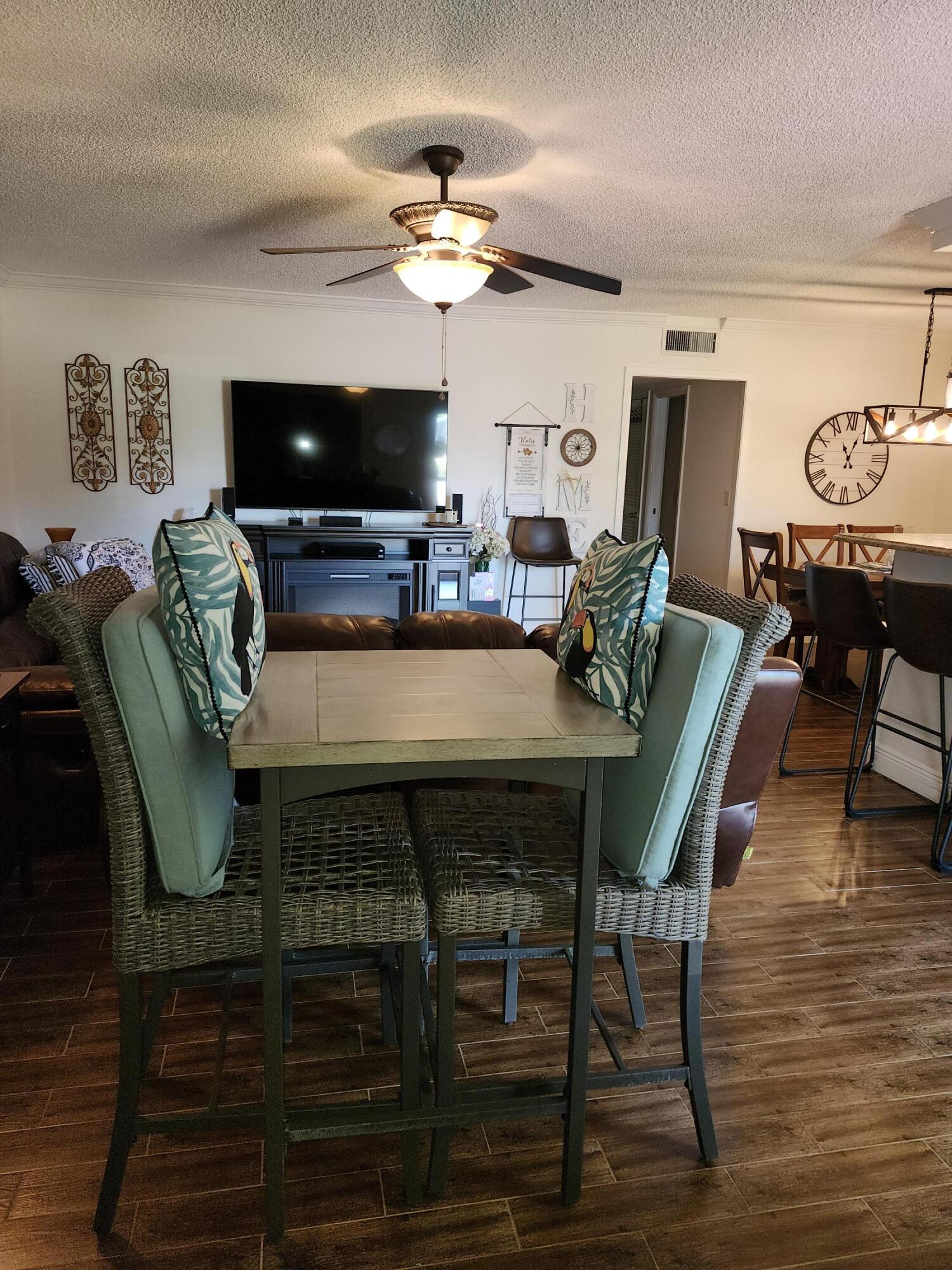PINE POINT VILLAS CONDO - Residential Lease