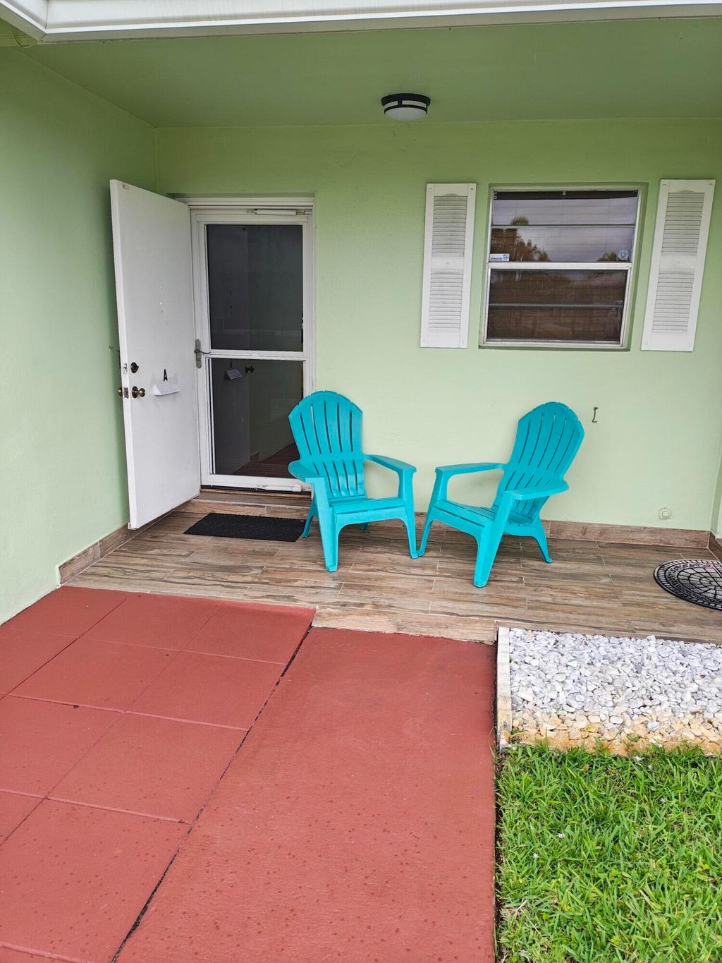 Photo of 101 Country Lane, Boynton Beach, FL 33435 (MLS # B26023664)