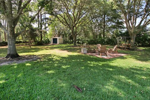 A home in Loxahatchee