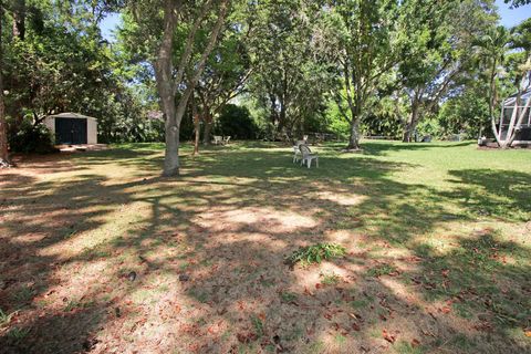 A home in Loxahatchee