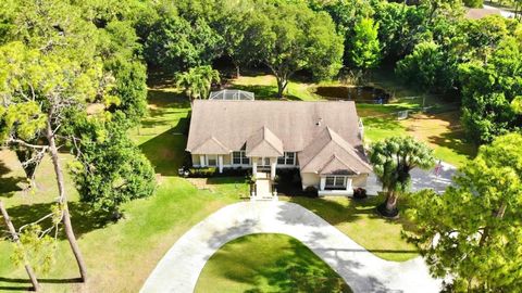 A home in Loxahatchee