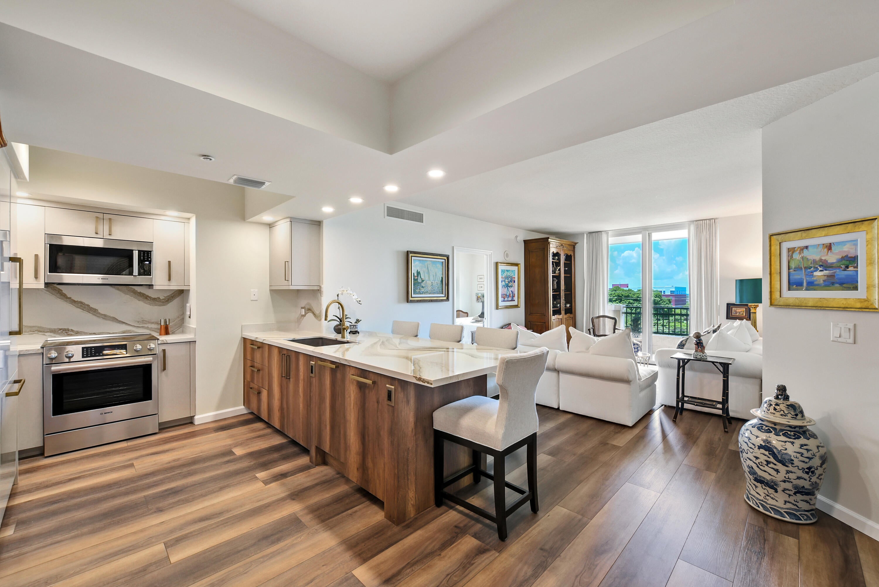 403 S SAPODILLA Avenue 501