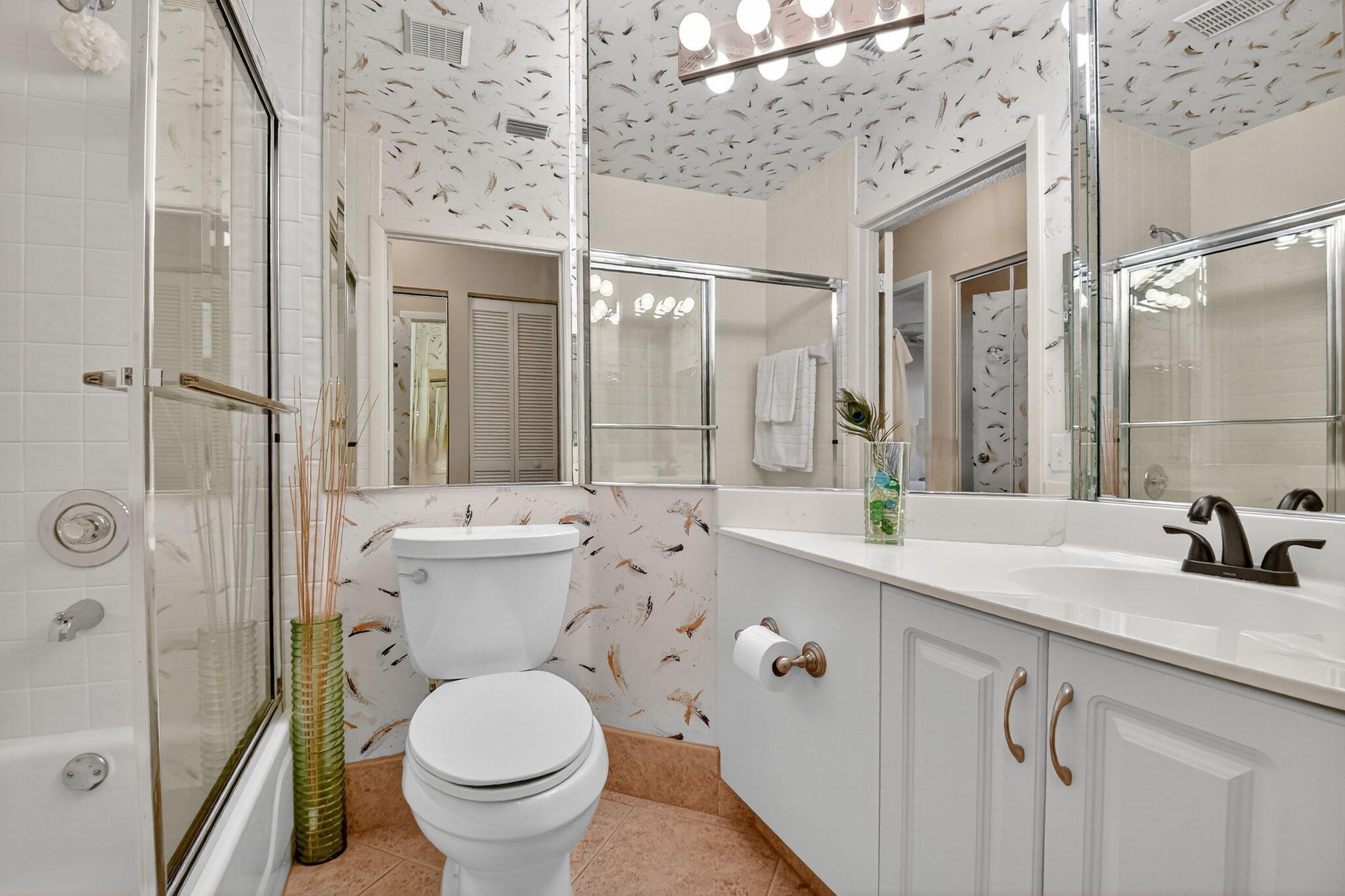 ILLUSTRE VILLAGE CONDO - Residential