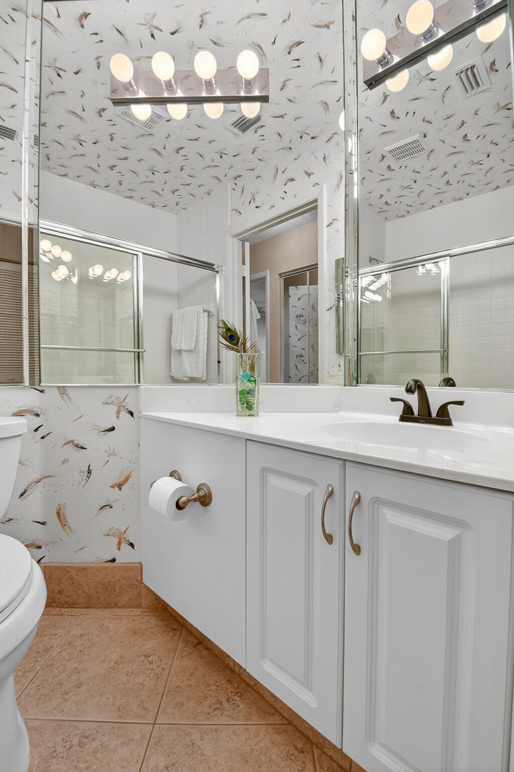 ILLUSTRE VILLAGE CONDO - Residential