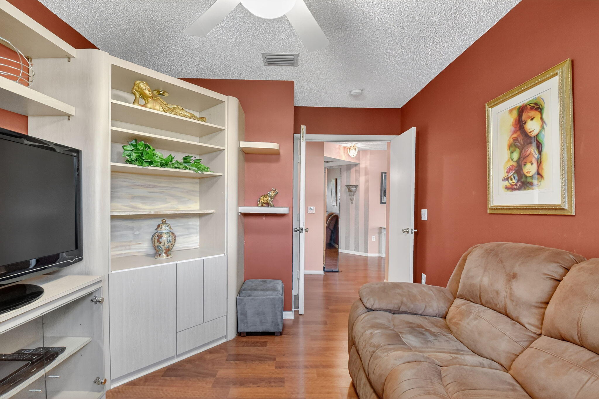 ILLUSTRE VILLAGE CONDO - Residential