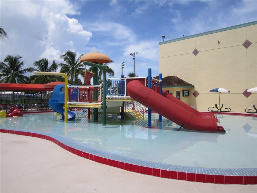 Croissant Park Park Sec - Residential