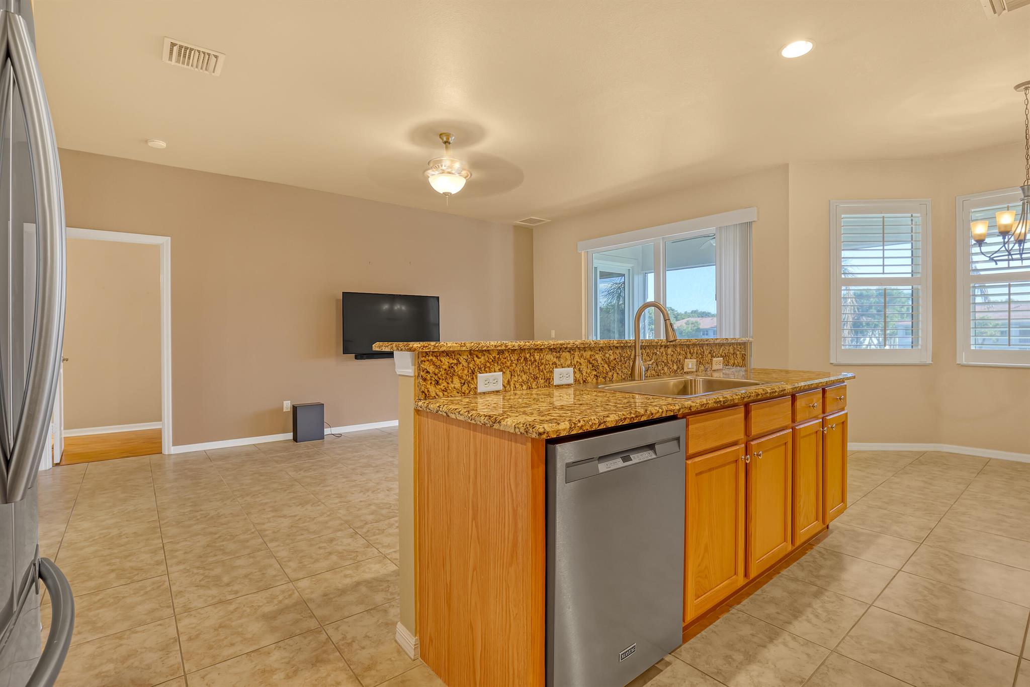 2136 Wingate Bend