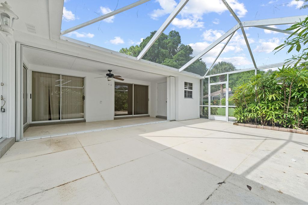 Photo of 6701 Geminata Oak Court, Palm Beach Gardens, FL 33410 (MLS # R11122138)