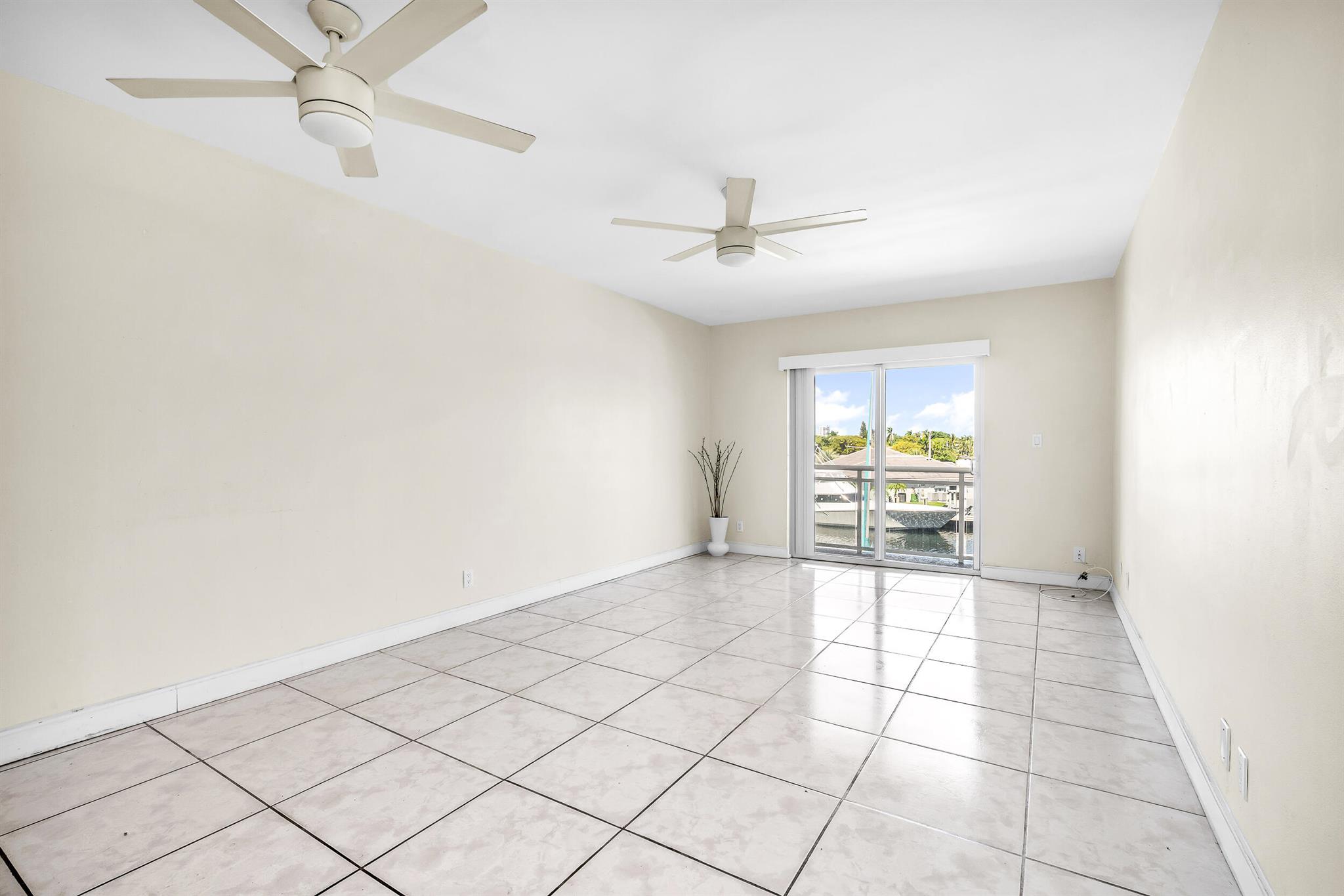EMBASSY CONDO APT - Residential