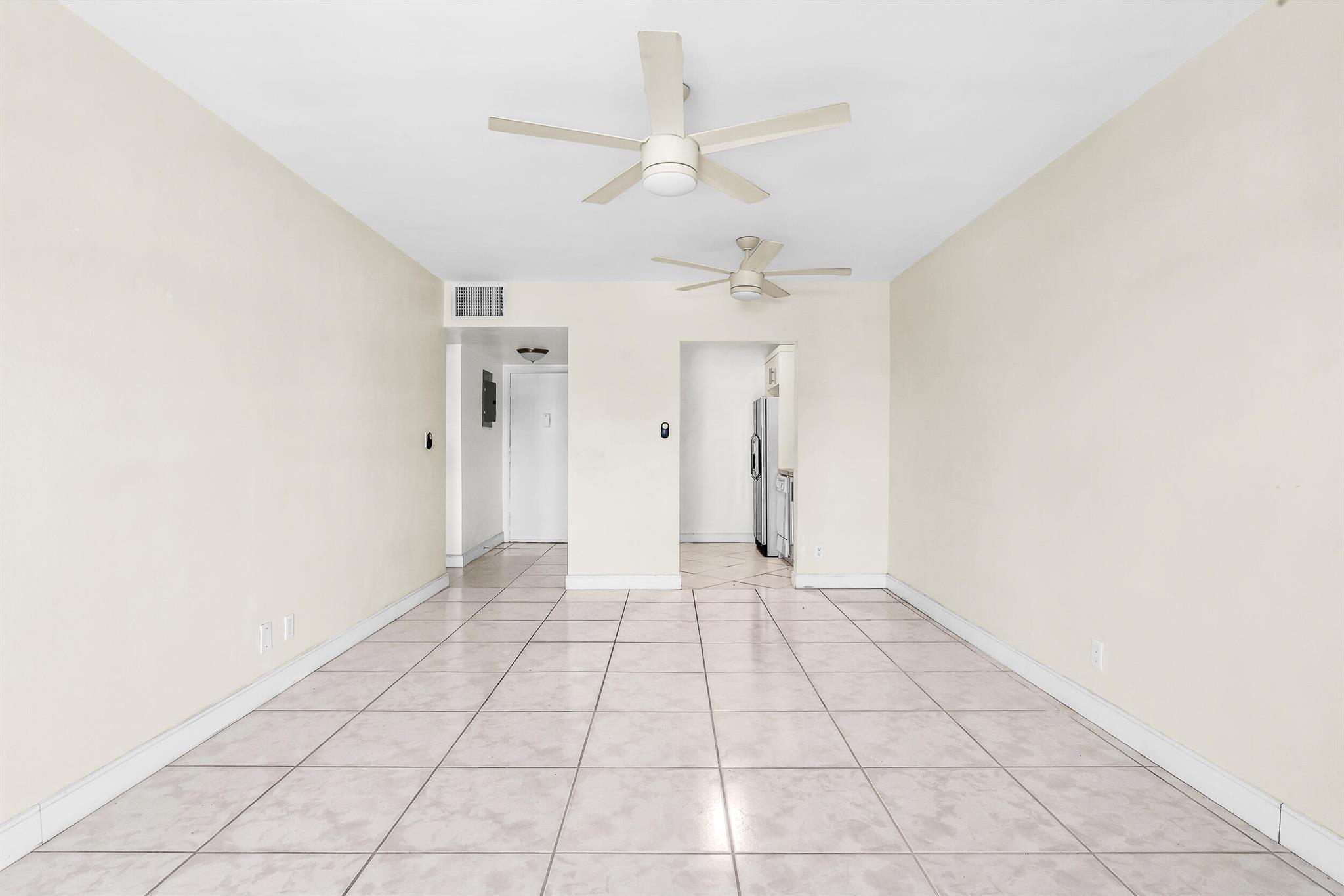 EMBASSY CONDO APT - Residential