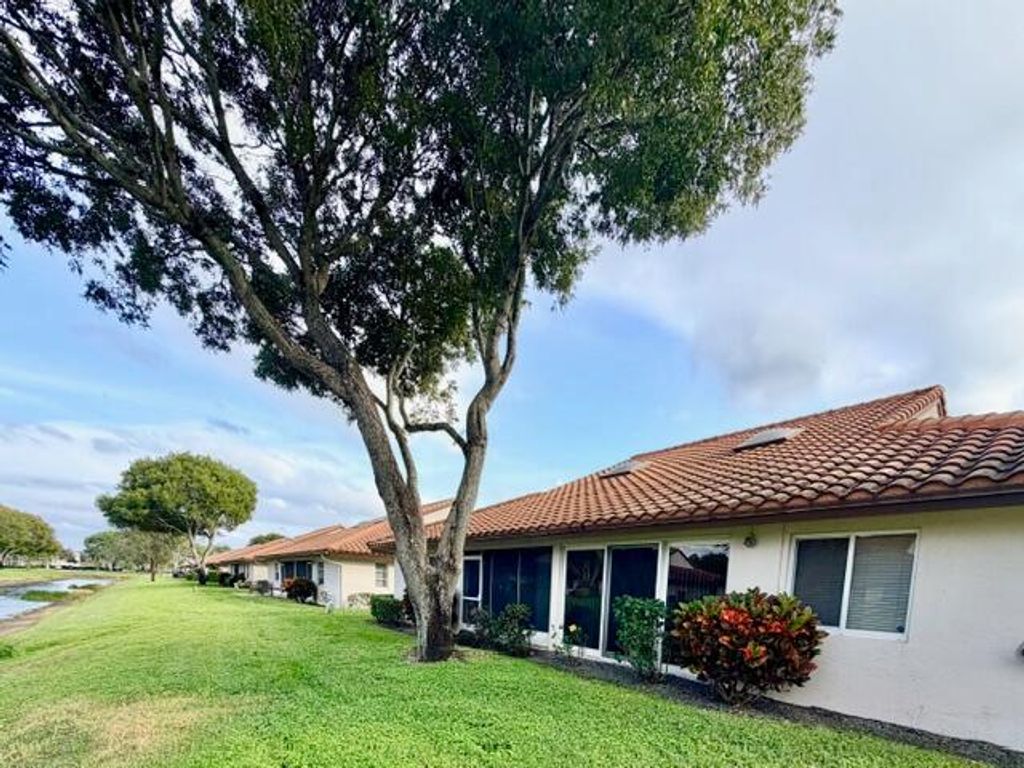 Photo of 6387 Pointe Pleasant Circle, Delray Beach, FL 33484 (MLS # R11154818)