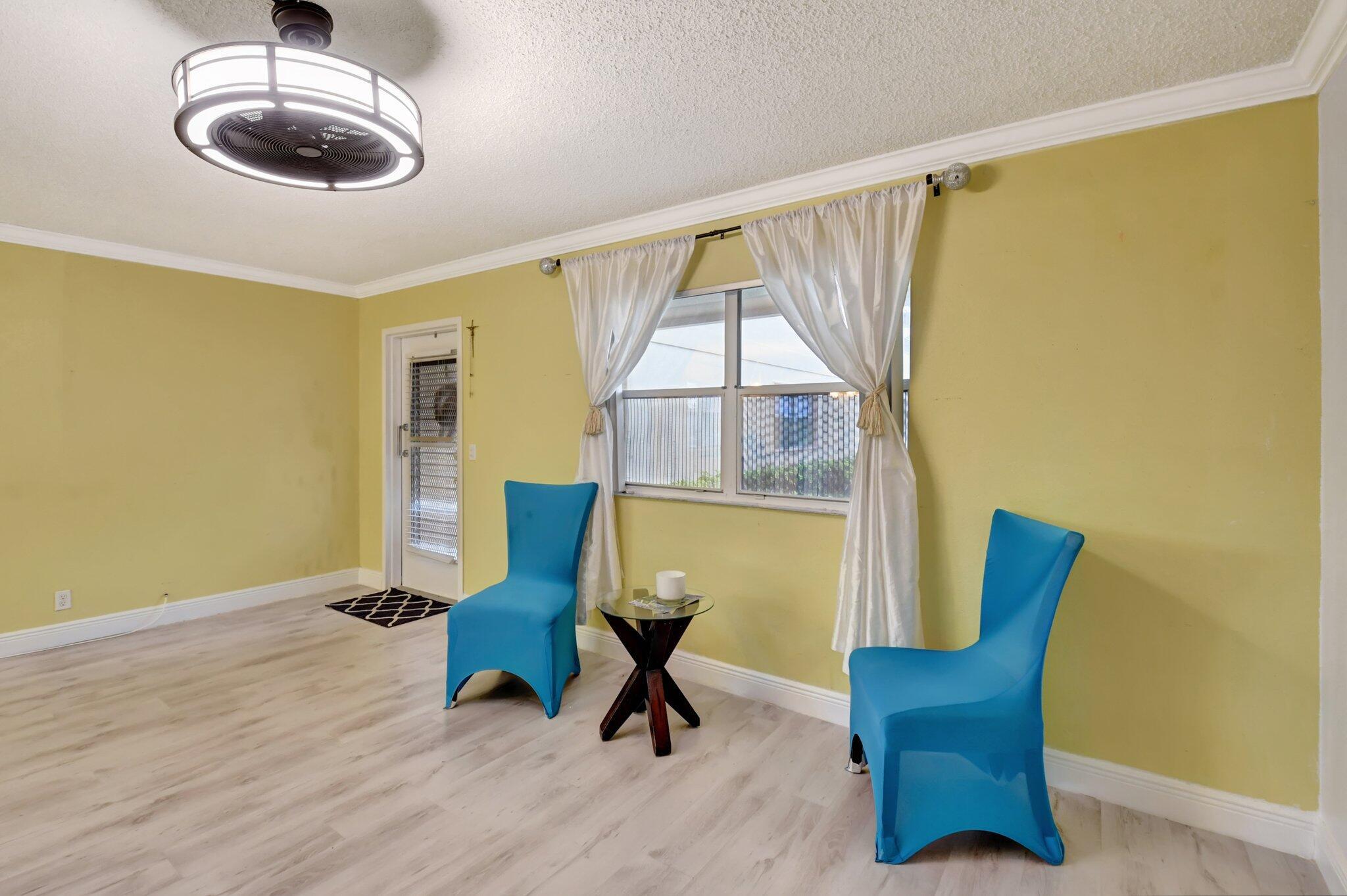 451 Saxony J, Delray Beach, FL, 33446/$99,000 3 451 Saxony J