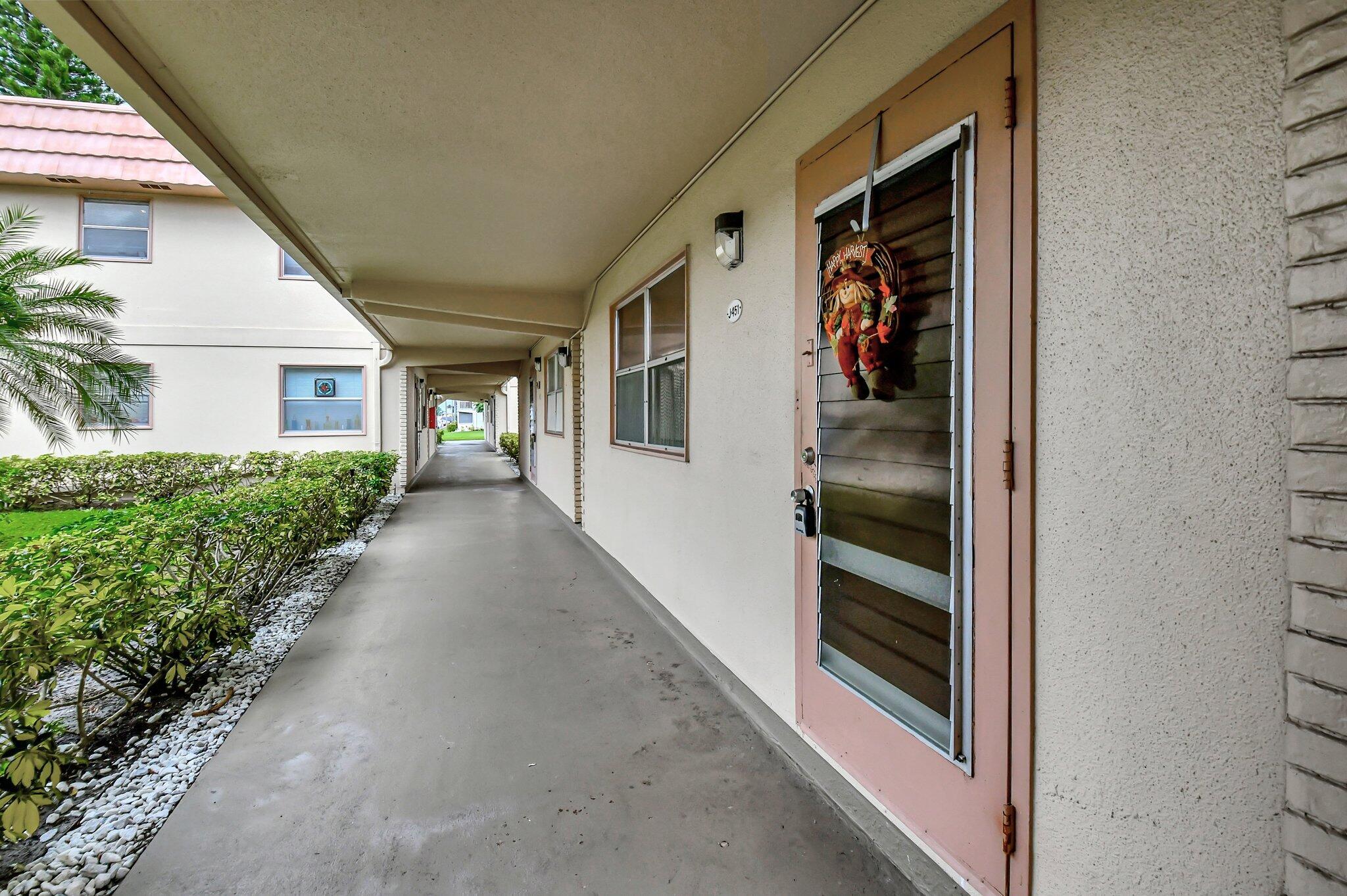 451 Saxony J, Delray Beach, FL, 33446/$99,000 1 451 Saxony J