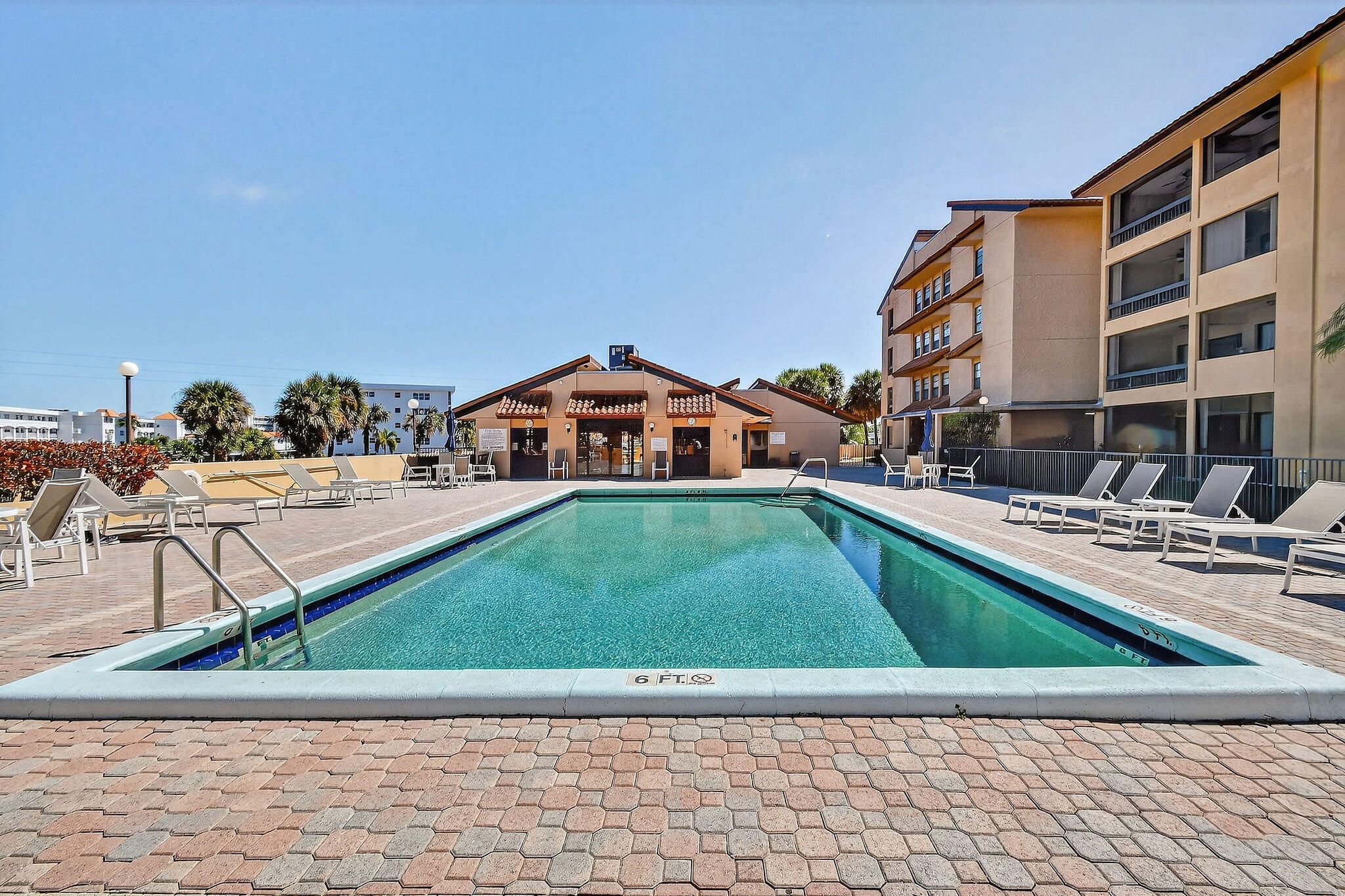 Marina Bay - Residential