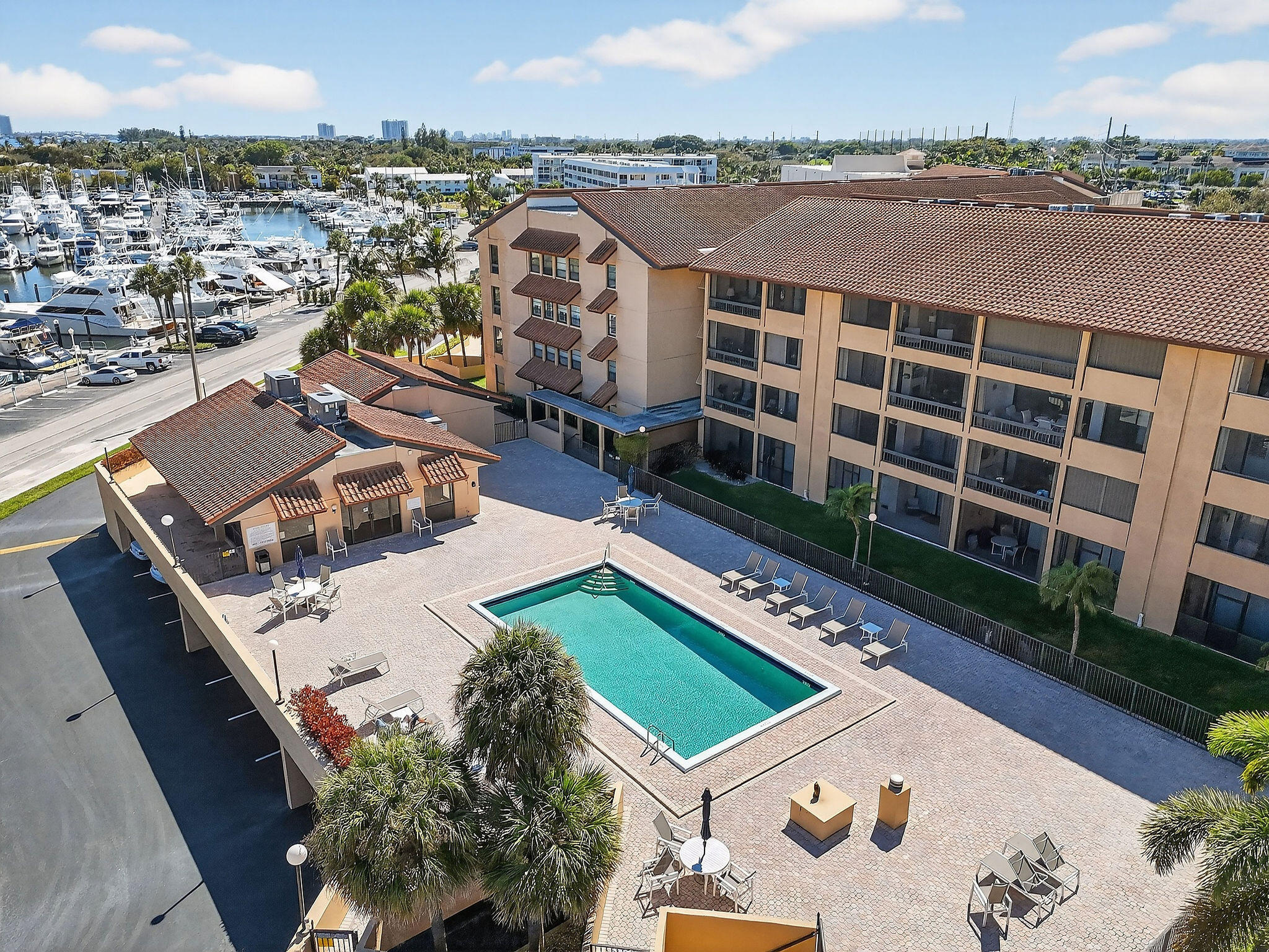 Marina Bay - Residential