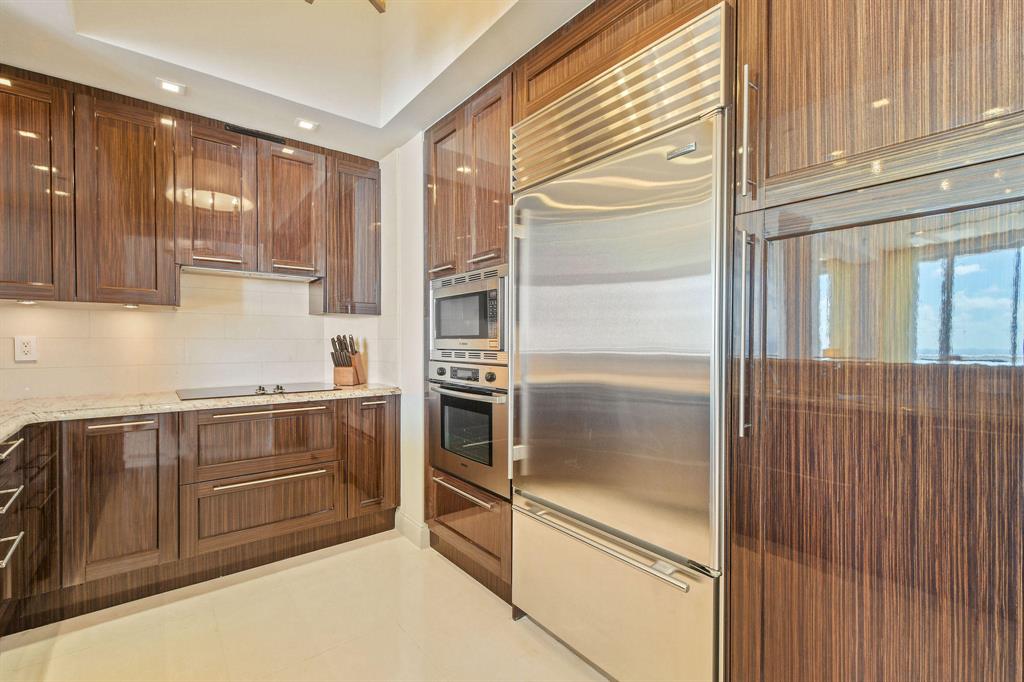 2700 NORTH OCEAN CONDO - Residential