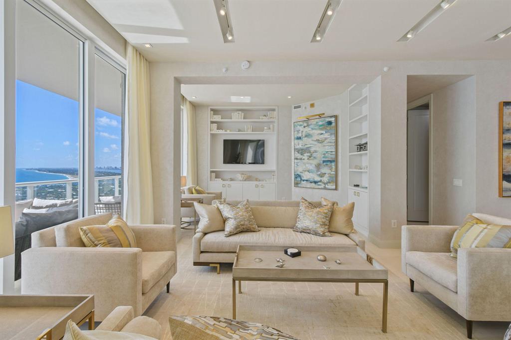 2700 NORTH OCEAN CONDO - Residential