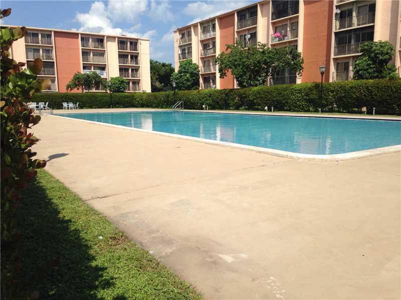 LAKESHORE AT UNIVERSITY - Residential Lease