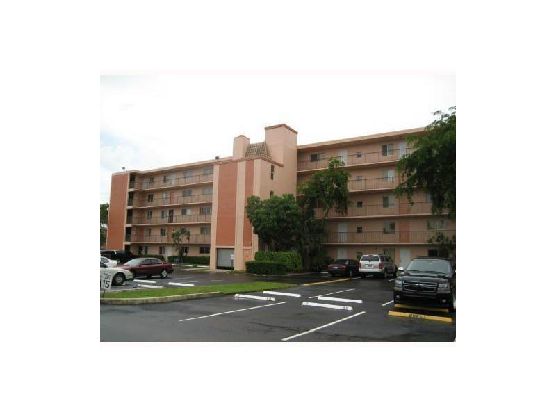 LAKESHORE AT UNIVERSITY - Residential Lease