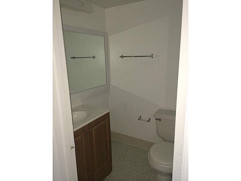 LAKESHORE AT UNIVERSITY - Residential Lease