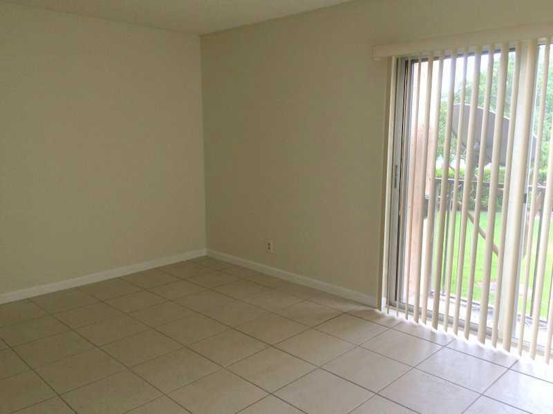 LAKESHORE AT UNIVERSITY - Residential Lease