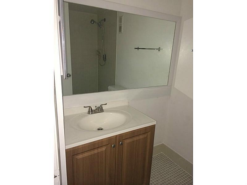 LAKESHORE AT UNIVERSITY - Residential Lease