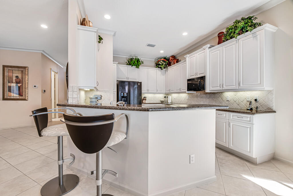 Valencia Shores - Residential