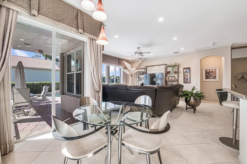 Valencia Shores - Residential