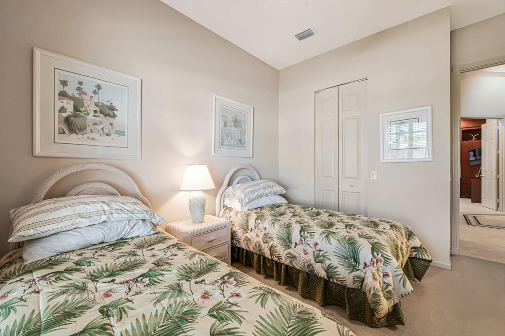 Valencia Shores - Residential