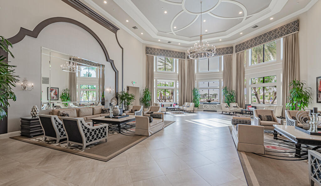 Valencia Shores - Residential