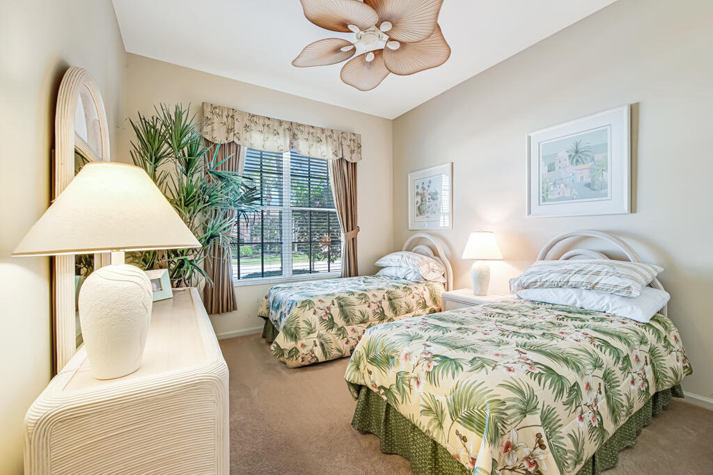 Valencia Shores - Residential