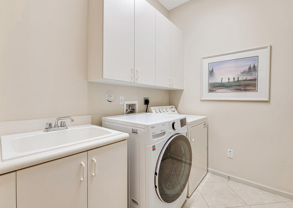 Valencia Shores - Residential