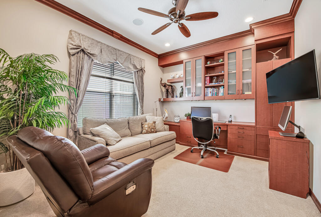 Valencia Shores - Residential