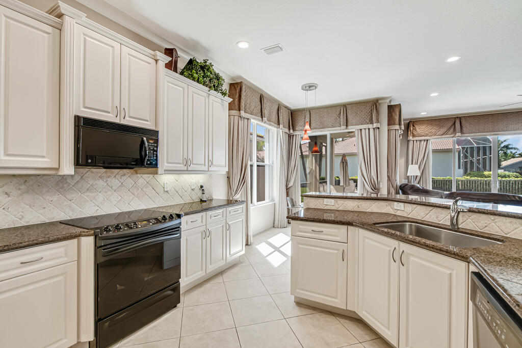 Valencia Shores - Residential